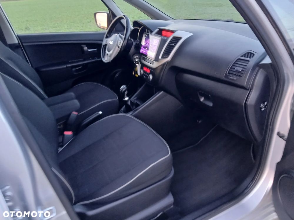 Kia Venga 1.4 CVVT Business Line - 28