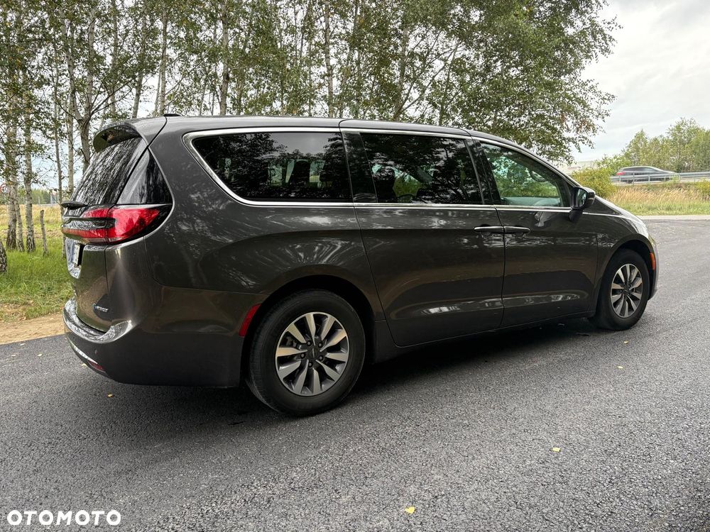 Chrysler Pacifica - 9
