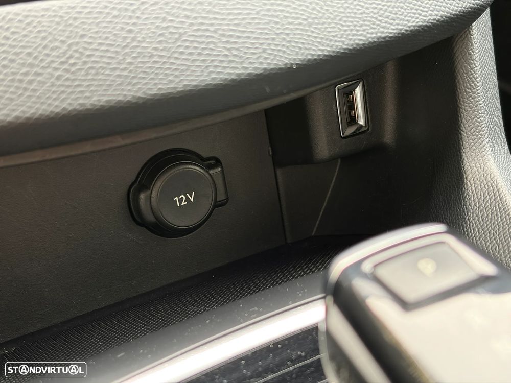 Peugeot 308 PureTech 130 GPF EAT8 Stop & Start Tech Edition - 37