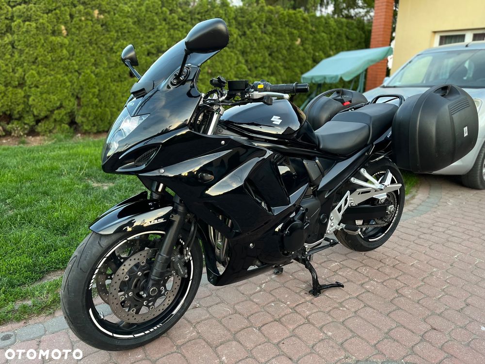 Suzuki GSX - 31