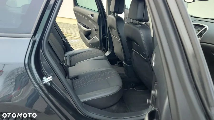 Opel Astra 1.4 Turbo 150 Jahre - 15