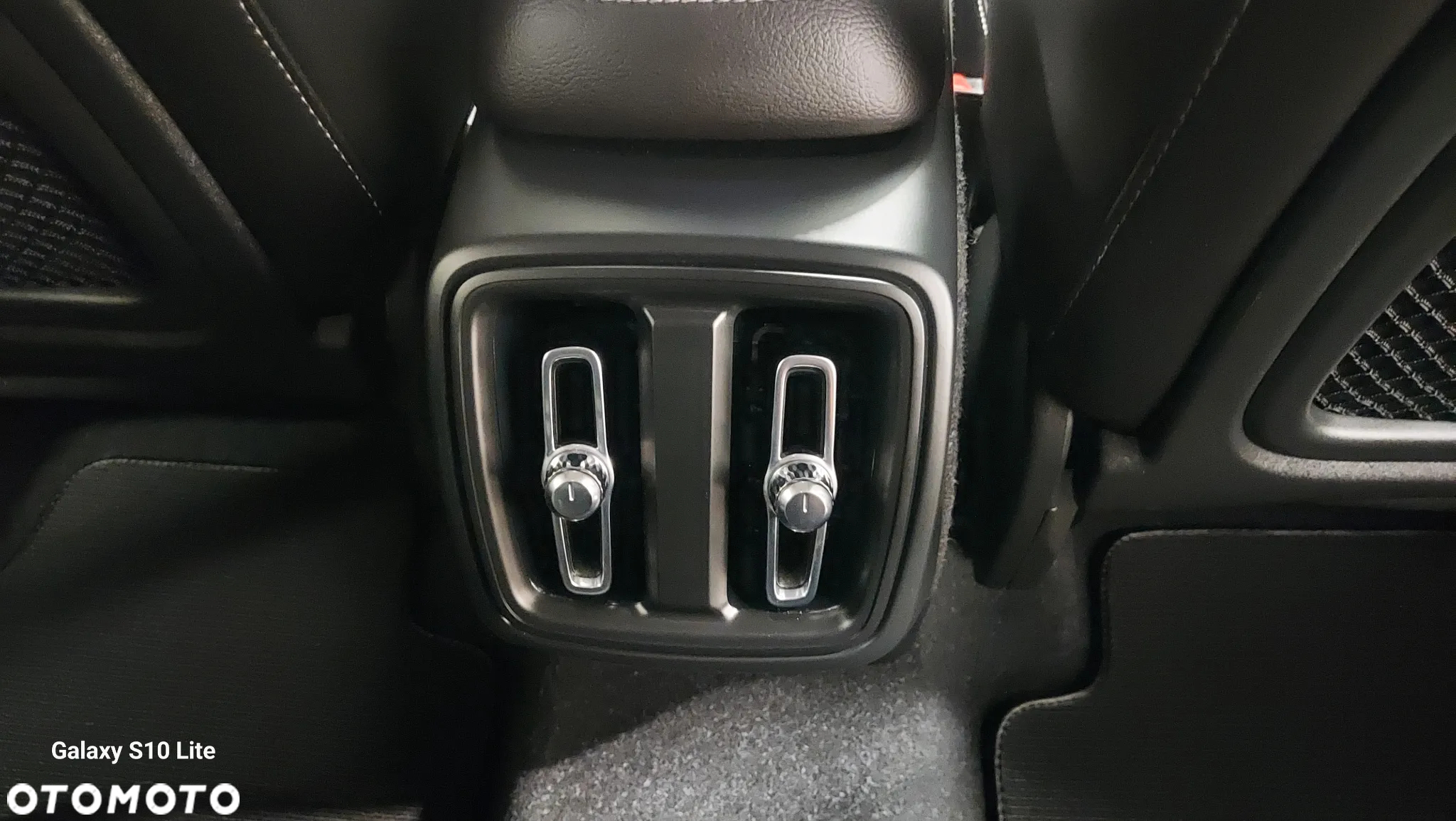 Volvo XC 40 D3 Inscription - 16