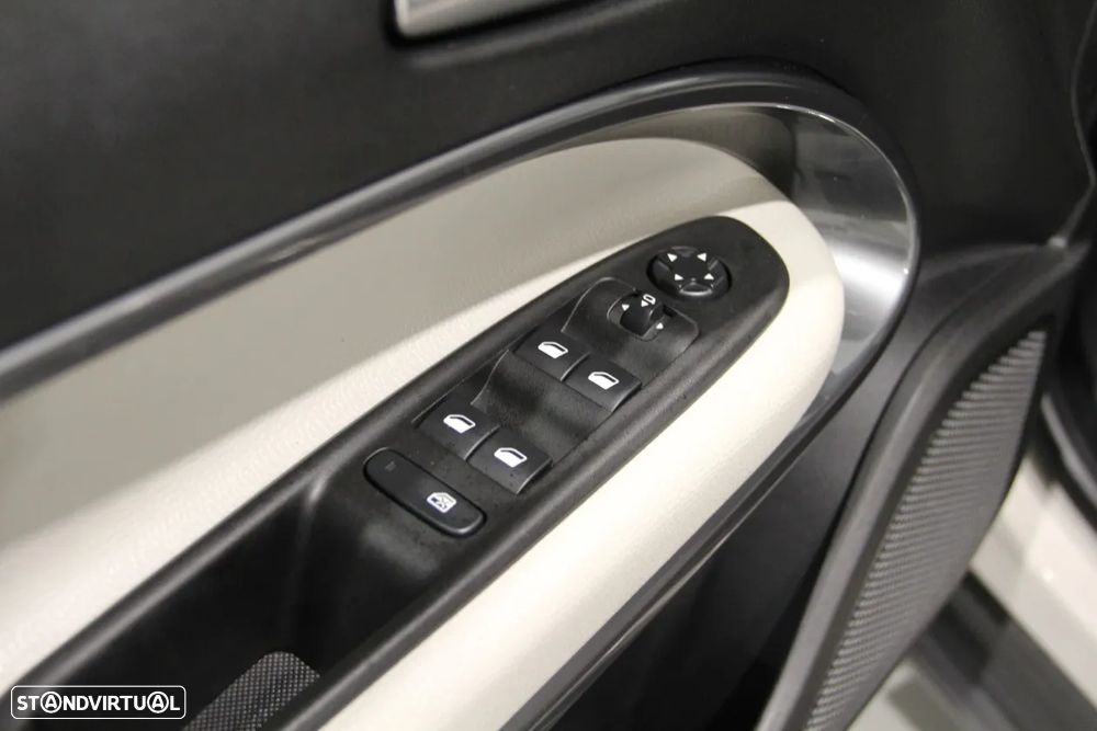 Fiat 600 1.2 Hybrid La Prima - 6