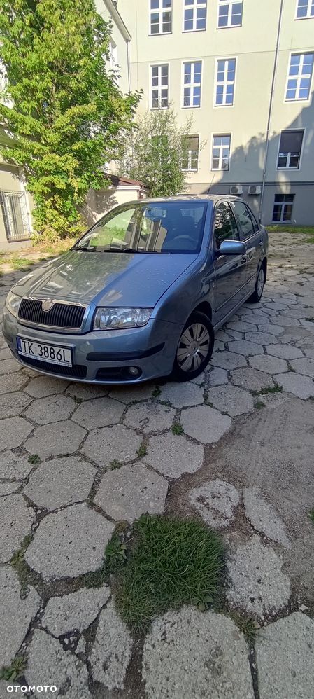Skoda Fabia 2007 photo 2