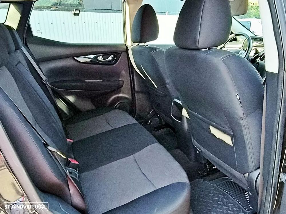 Nissan Qashqai 1.5 dCi N-Connecta RS+PS - 14