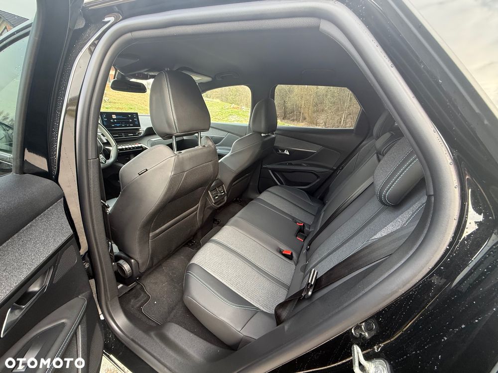 Peugeot 3008 1.2 PureTech Allure Pack S&S EAT8 - 11