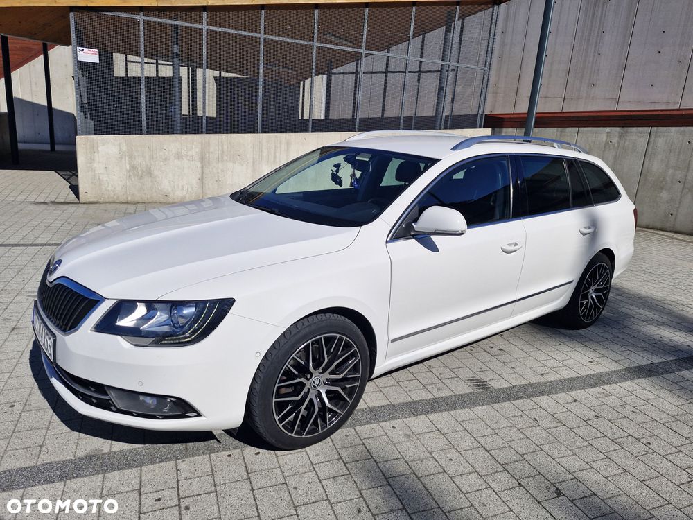 Skoda Superb 2.0 TDI 4x4 Elegance DSG - 1