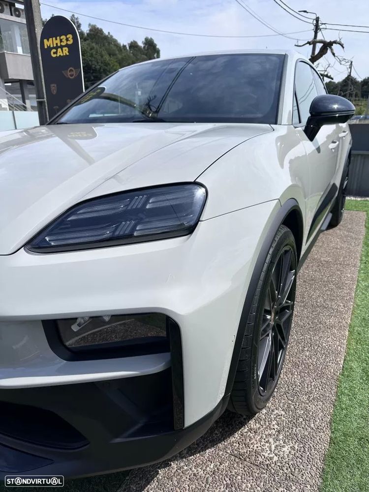 Porsche Macan Electric GTS - 7