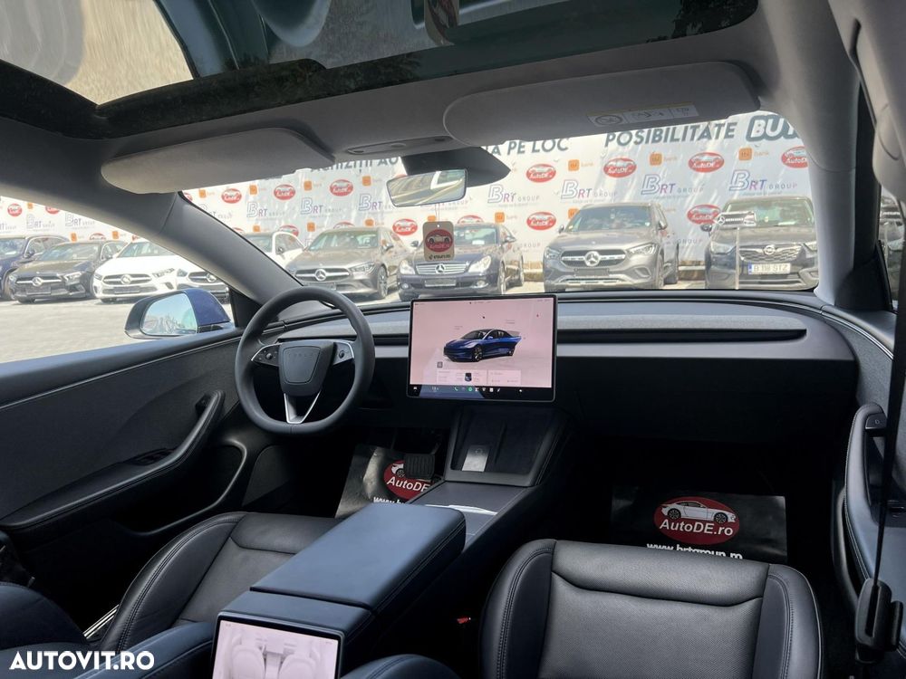 Tesla Model 3 - 7