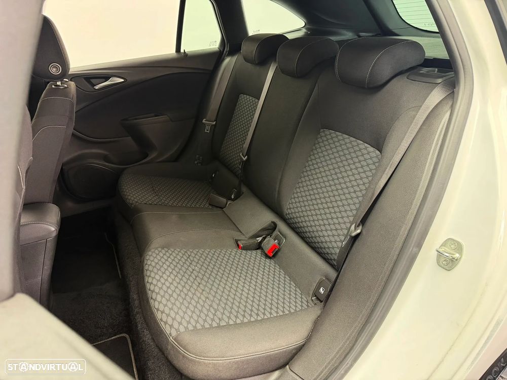 Opel Astra Sports Tourer 1.5 D Business Edition S/S - 11