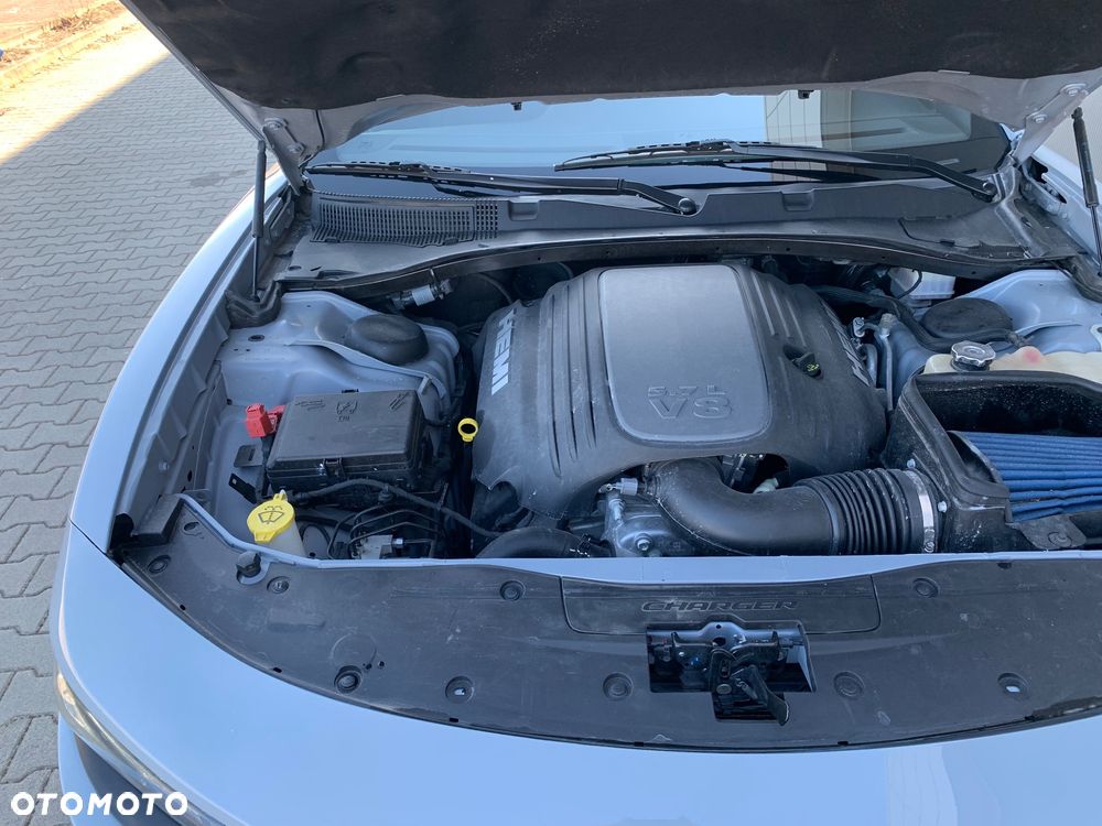 Dodge Charger 5.7 R/T Daytona - 24