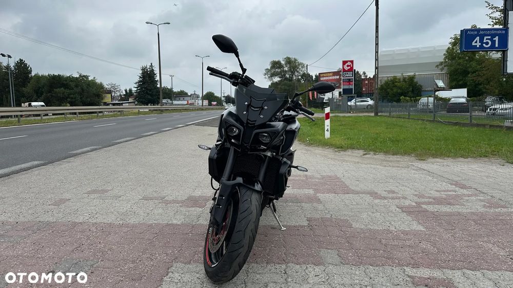 Yamaha MT - 7