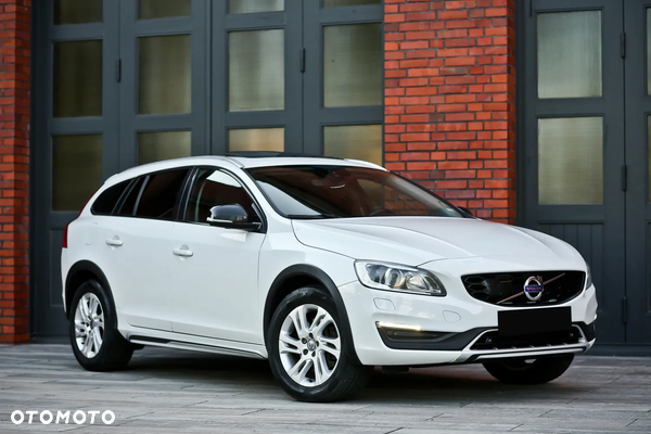 Volvo V60 Cross Country D4 Summum