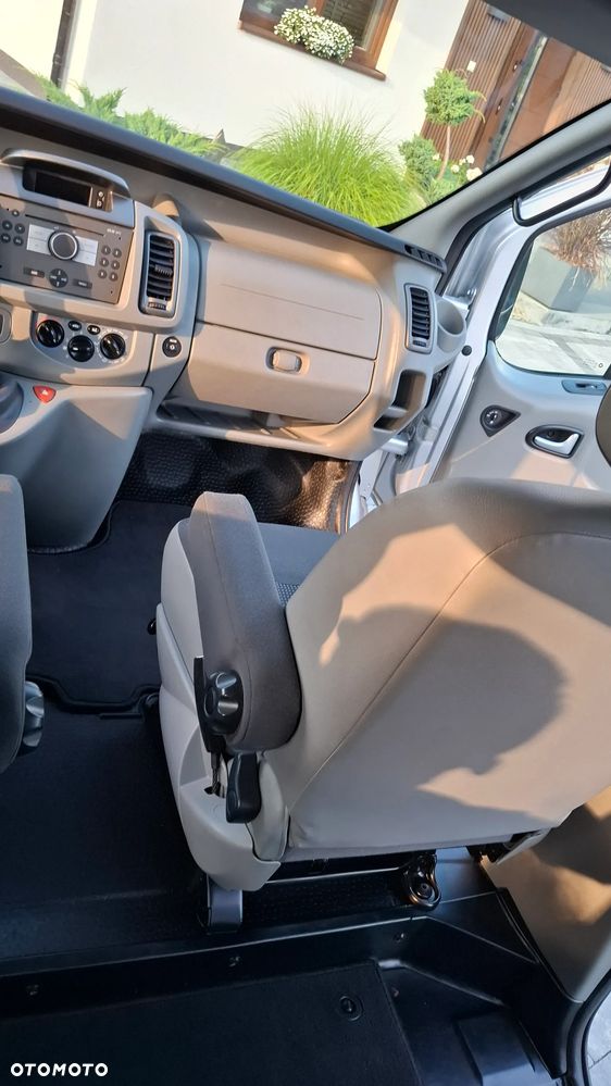 Opel VIVARO - 25