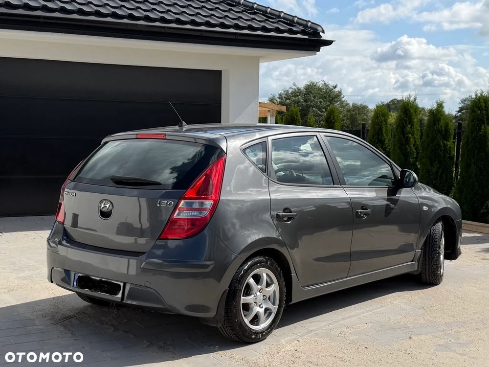 Hyundai i30 1.6 CRDi Comfort EU5 - 5