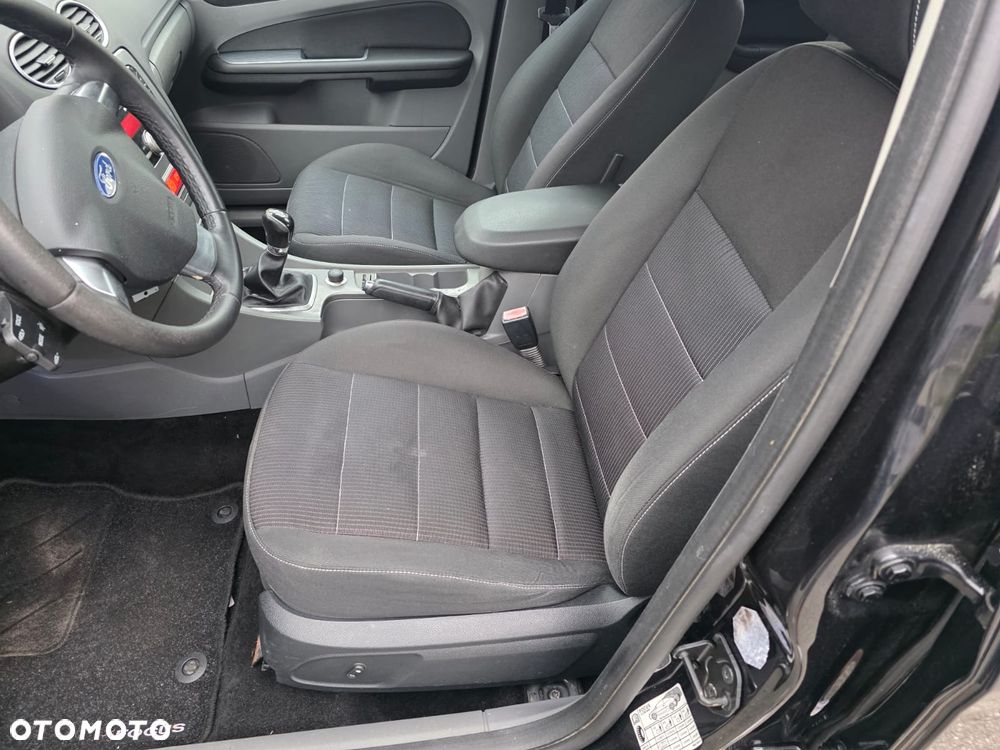 Ford Focus 1.8 Black Magic - 11