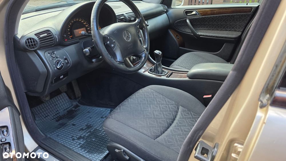 Mercedes-Benz Klasa C - 18