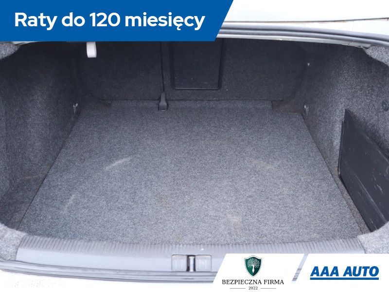 Volkswagen Jetta - 15