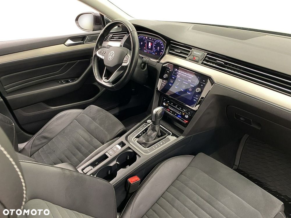 Volkswagen Passat - 19