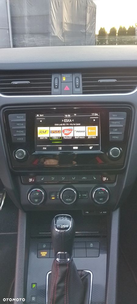 Skoda Octavia 2.0 TDI RS DSG - 11