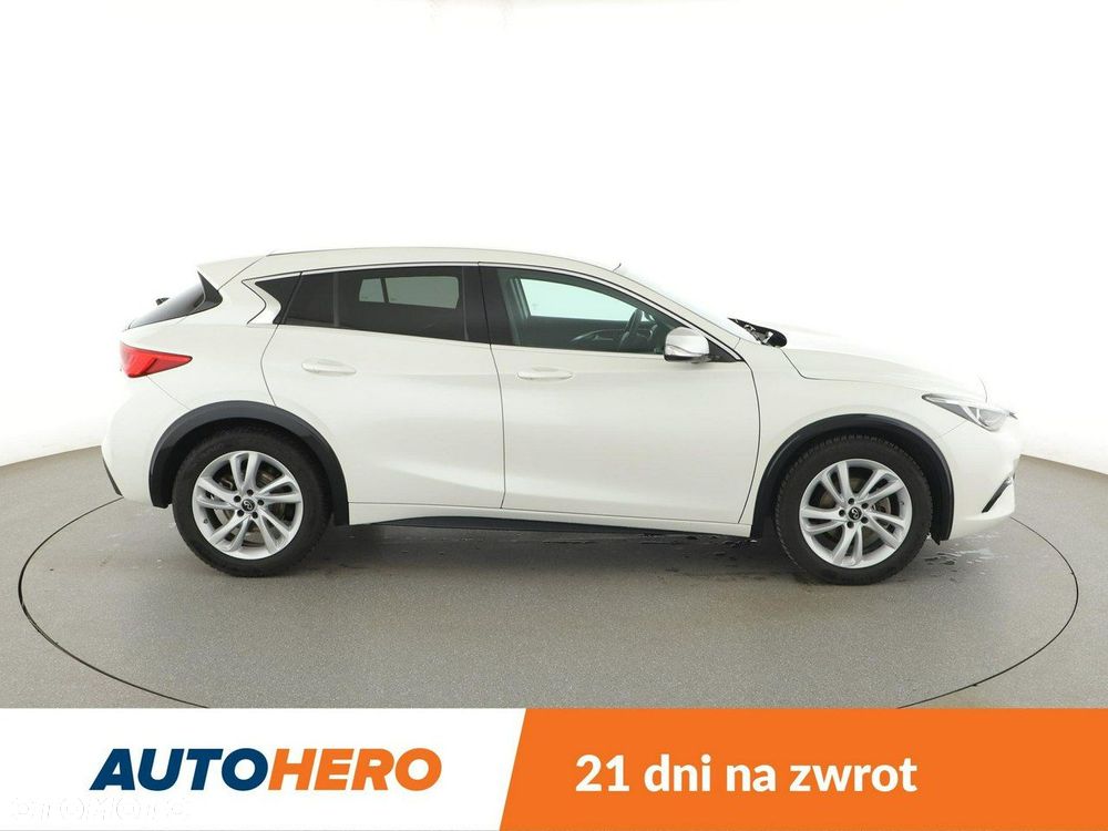 Infiniti Q30 1.5d DCT Premium - 9