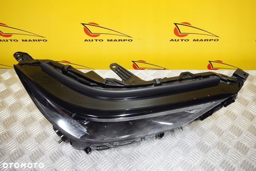 TOYOTA GRAND HIGHLANDER 2024 - REFLEKTOR LAMPA FULL LED PRAWA USA - 3