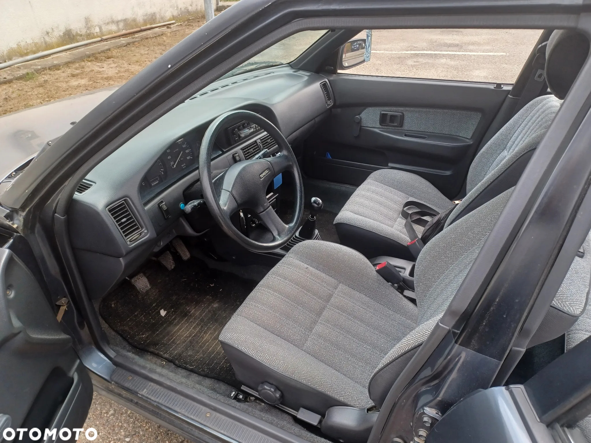 Toyota Corolla 1.3 XL - 7