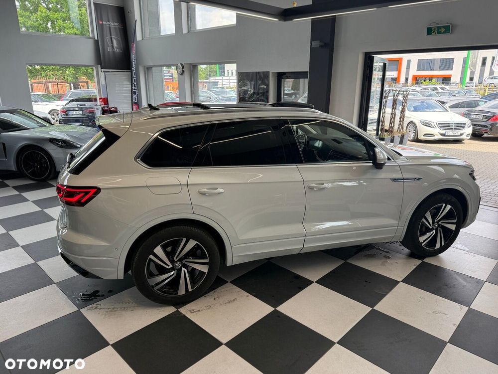 Volkswagen Touareg - 6