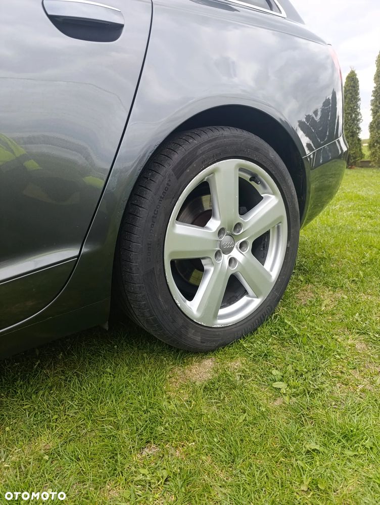 Audi A6 Avant 2.4 - 19