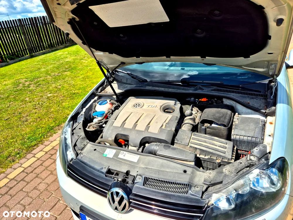 Volkswagen Golf 1.6 TDI Comfortline - 7
