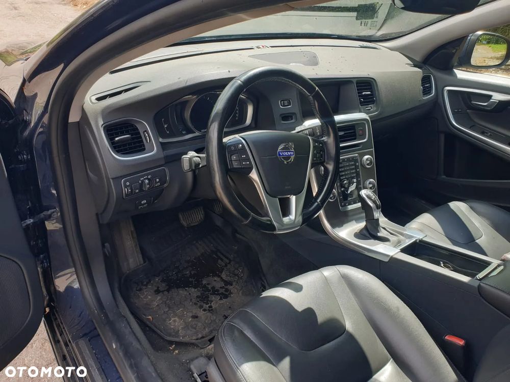Volvo V60 - 13