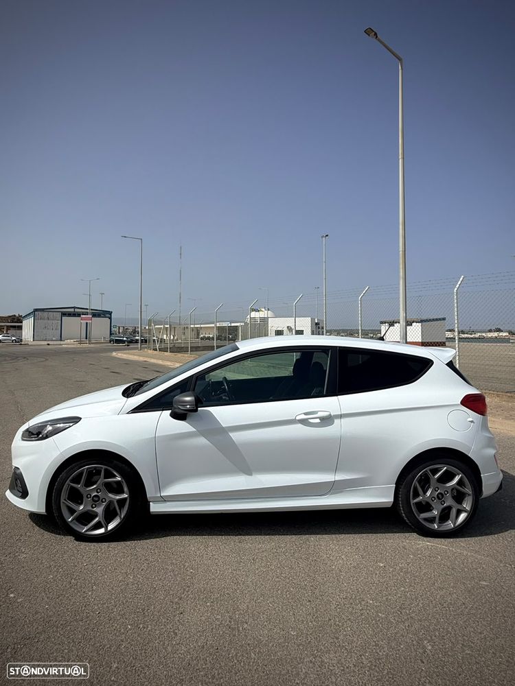 Ford Fiesta 1.5 EcoBoost S&S ST X - 5