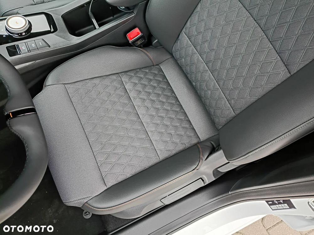 MG MG3 1.5 HEV+ Exclusive - 16