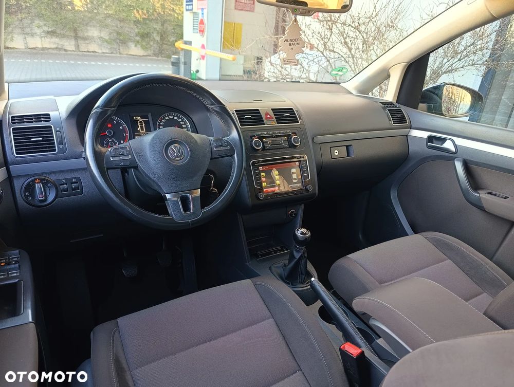 Volkswagen Touran 1.4 TSI STYLE - 9