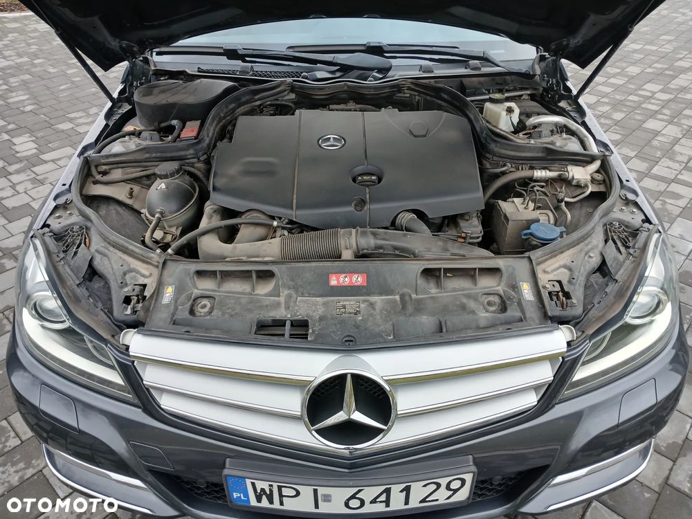 Mercedes-Benz Klasa C 220 CDI BlueEff 4-Matic Avantgarde - 12