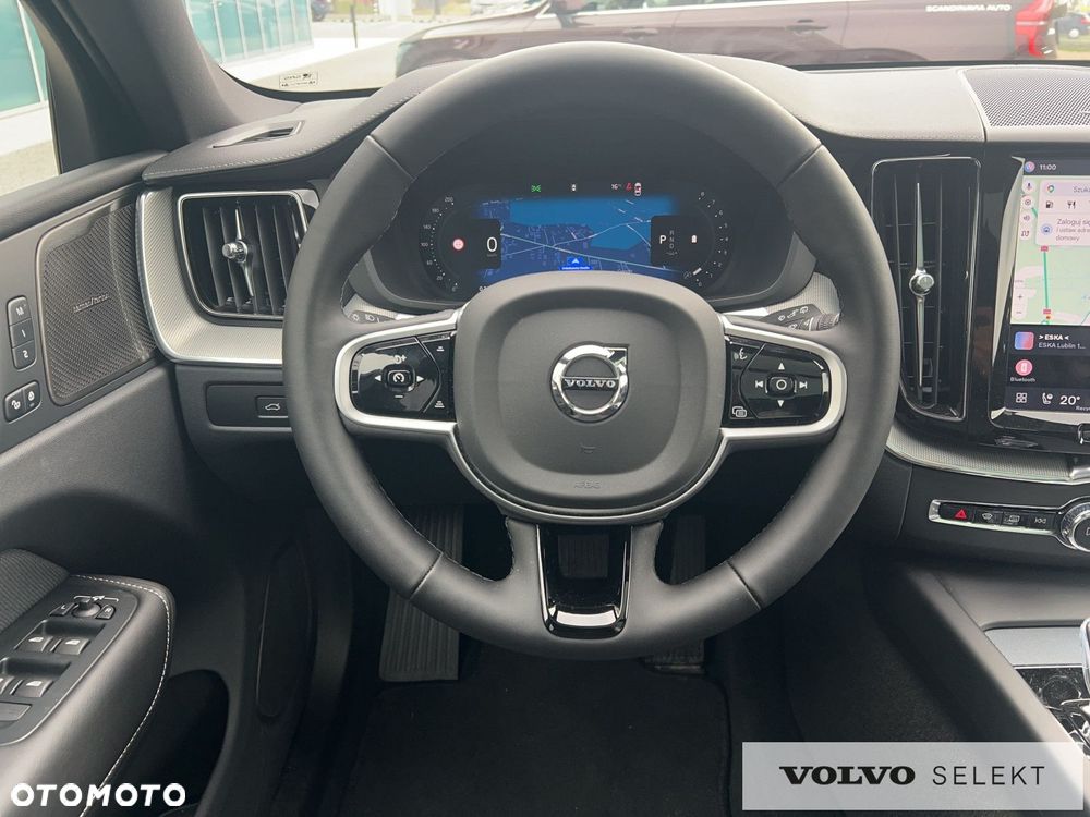 Volvo XC 60 B5 B AWD Ultra Black Edition - 11