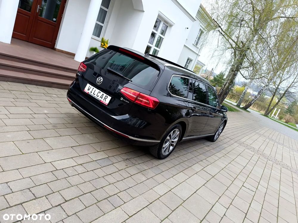 Volkswagen Passat 2.0 TDI (BlueMotion Technology) Highline - 13