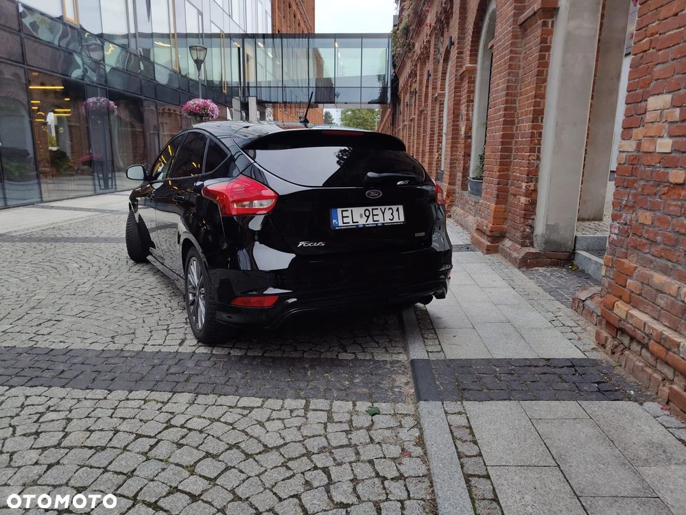 Ford Focus 1.5 EcoBoost SYNC Edition ASS - 11