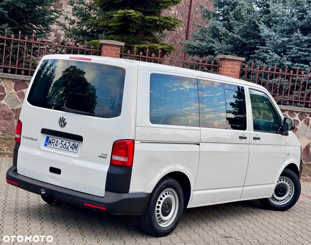 Volkswagen Caravelle - 9