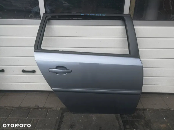 Drzwi Prawy Tył Opel Vectra Kombi Kod Lakieru Z 155