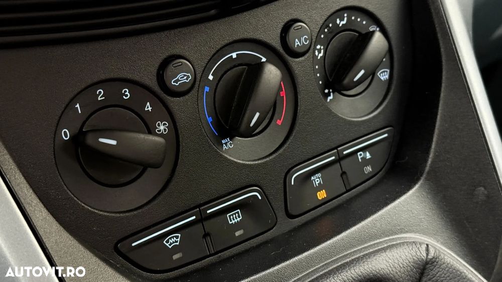 Ford C-Max - 17