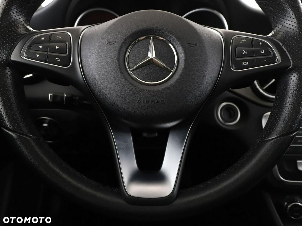 Mercedes-Benz CLA 180 d 7G-DCT Urban - 22