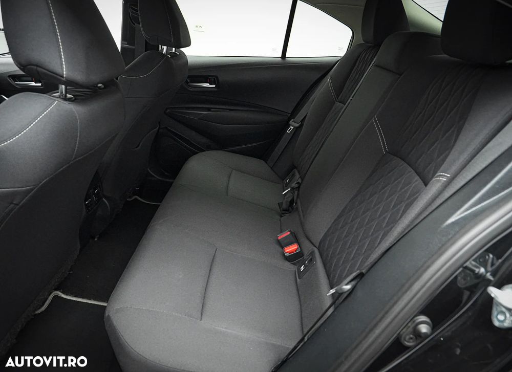 Toyota Corolla 1.8 HSD Dynamic Plus - 16