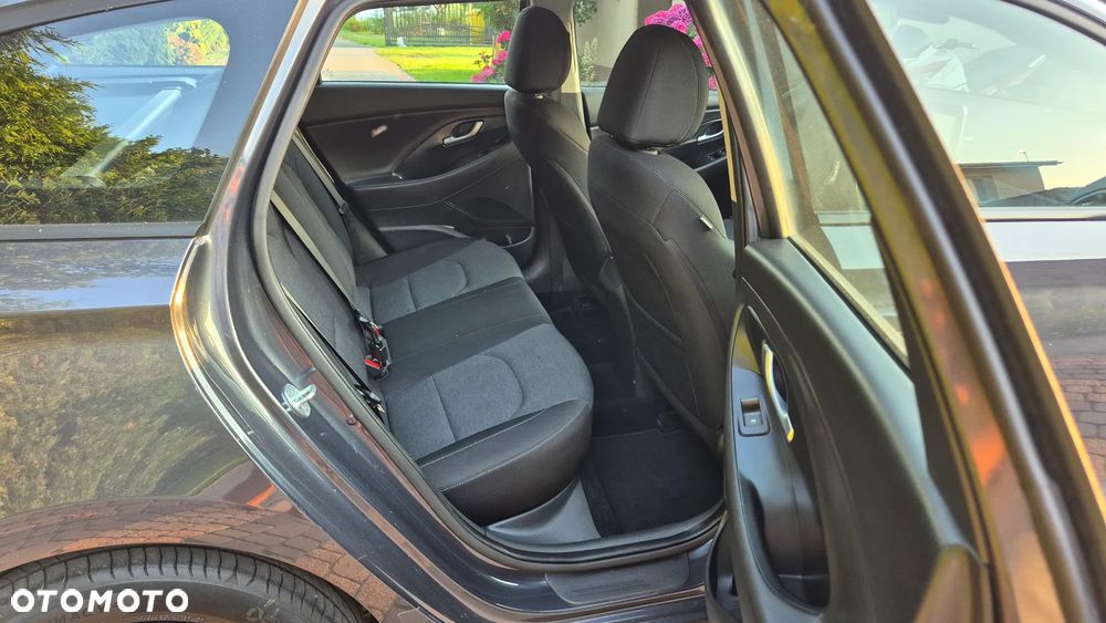 Hyundai i30 1.6 CRDI 48V-Hybrid DCT EDITION 30+ - 25