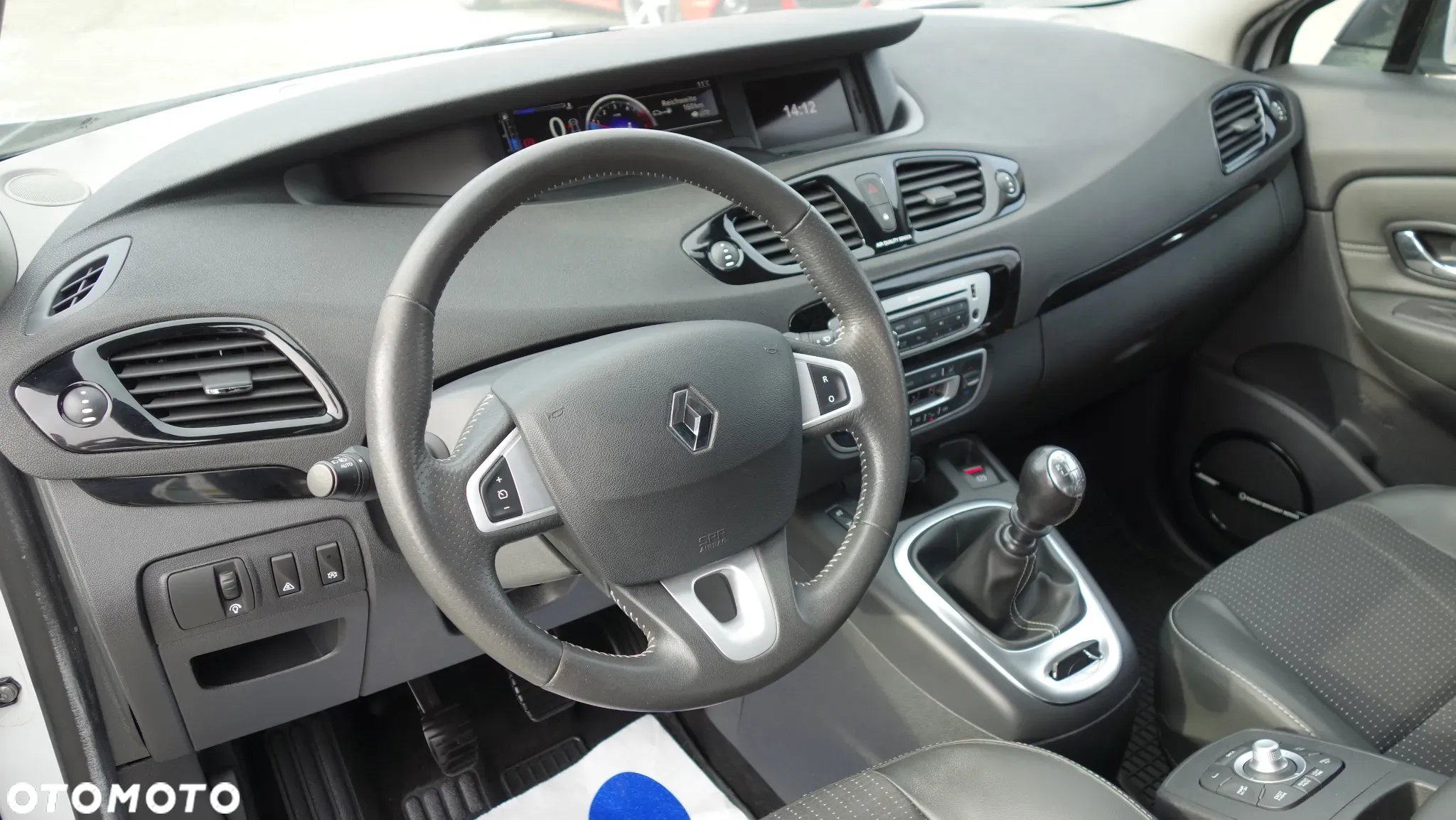 Renault Grand Scenic Gr 1.6 dCi Energy Bose Edition S&S - 13