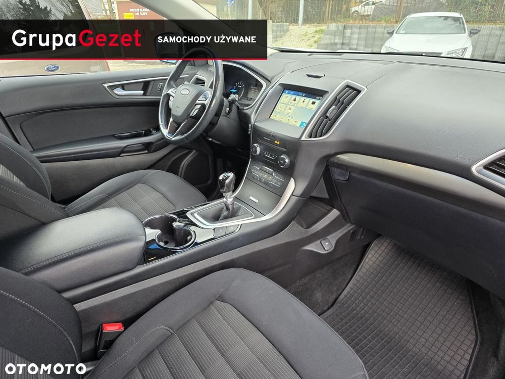 Ford Edge - 32