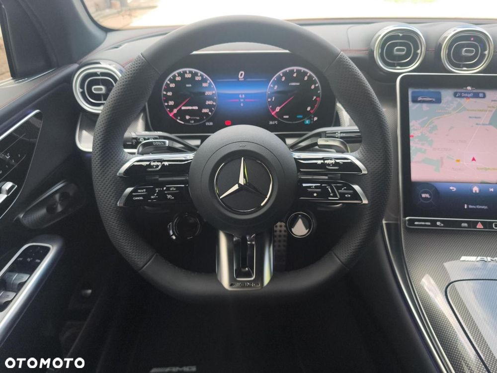 Mercedes-Benz GLC - 12
