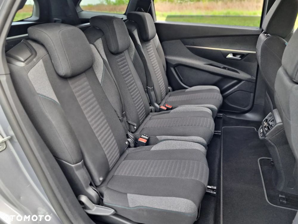 Peugeot 5008 BlueHDi 130 EAT8 Active - 32
