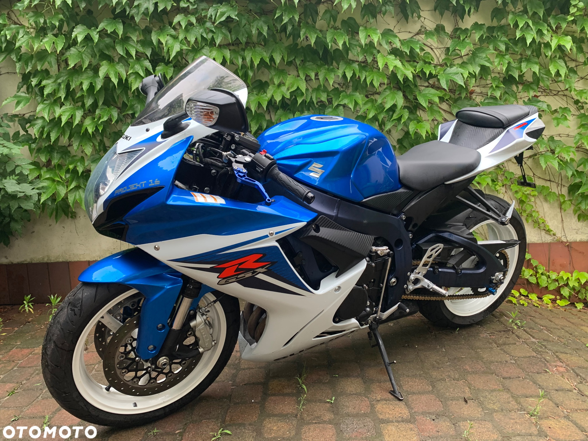 Suzuki GSX-R - 4