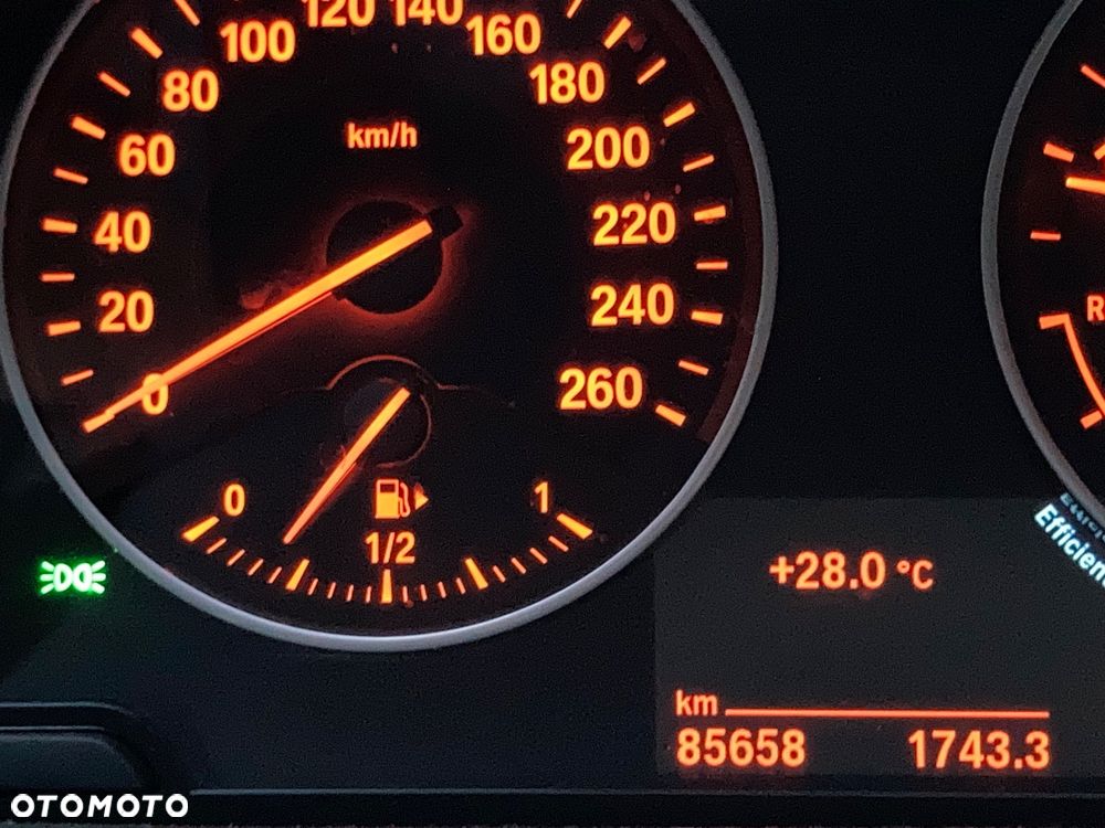 BMW X1 xDrive20i - 22
